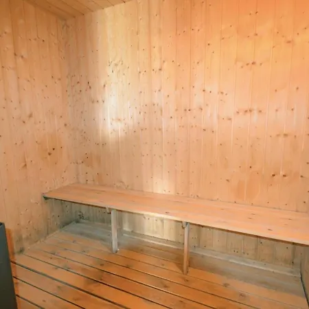 Holiday home 5 Bedroom Stunning In