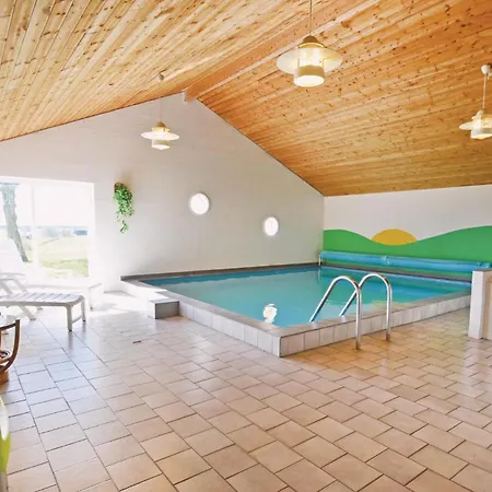 5 Bedroom Stunning In Prázdninový dům