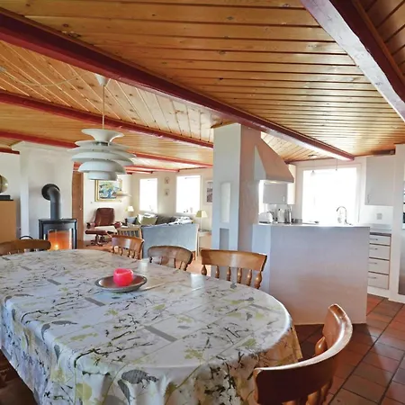 5 Bedroom Stunning In Prázdninový dům *